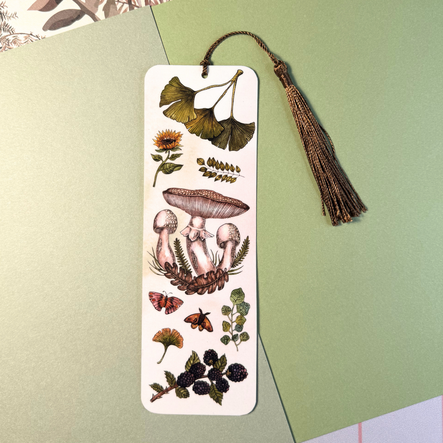 Cute Kitty H-E-B Badge Reel | HEB ID Holder | Glitter Kitty Badge Reel | 2.3 Inch Retractable Badge Reel